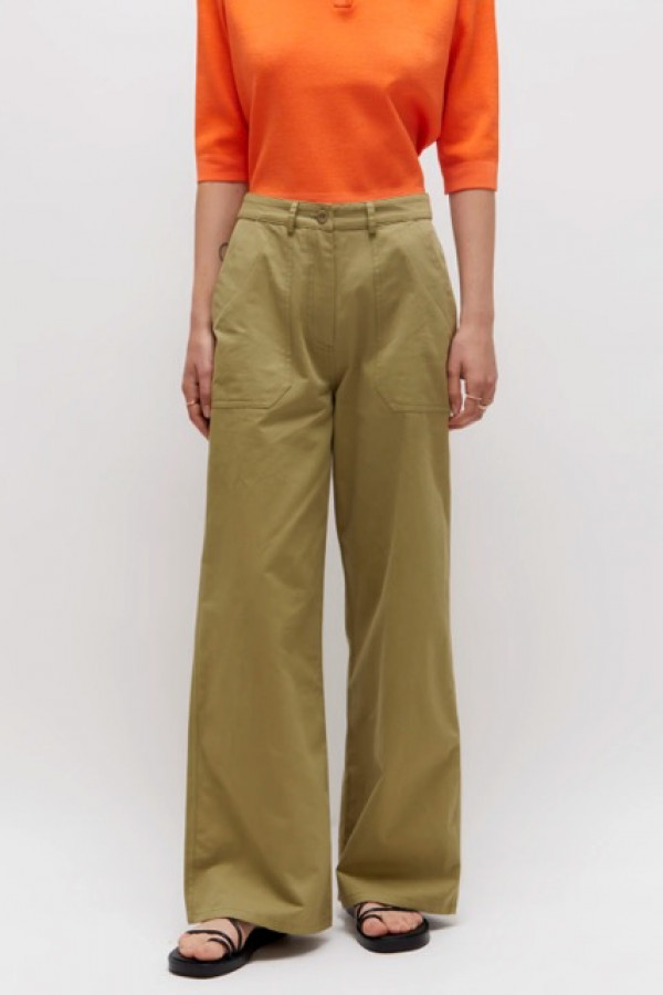 STRAIGHT GREEN PANTS WITH PATCH POCKETS 